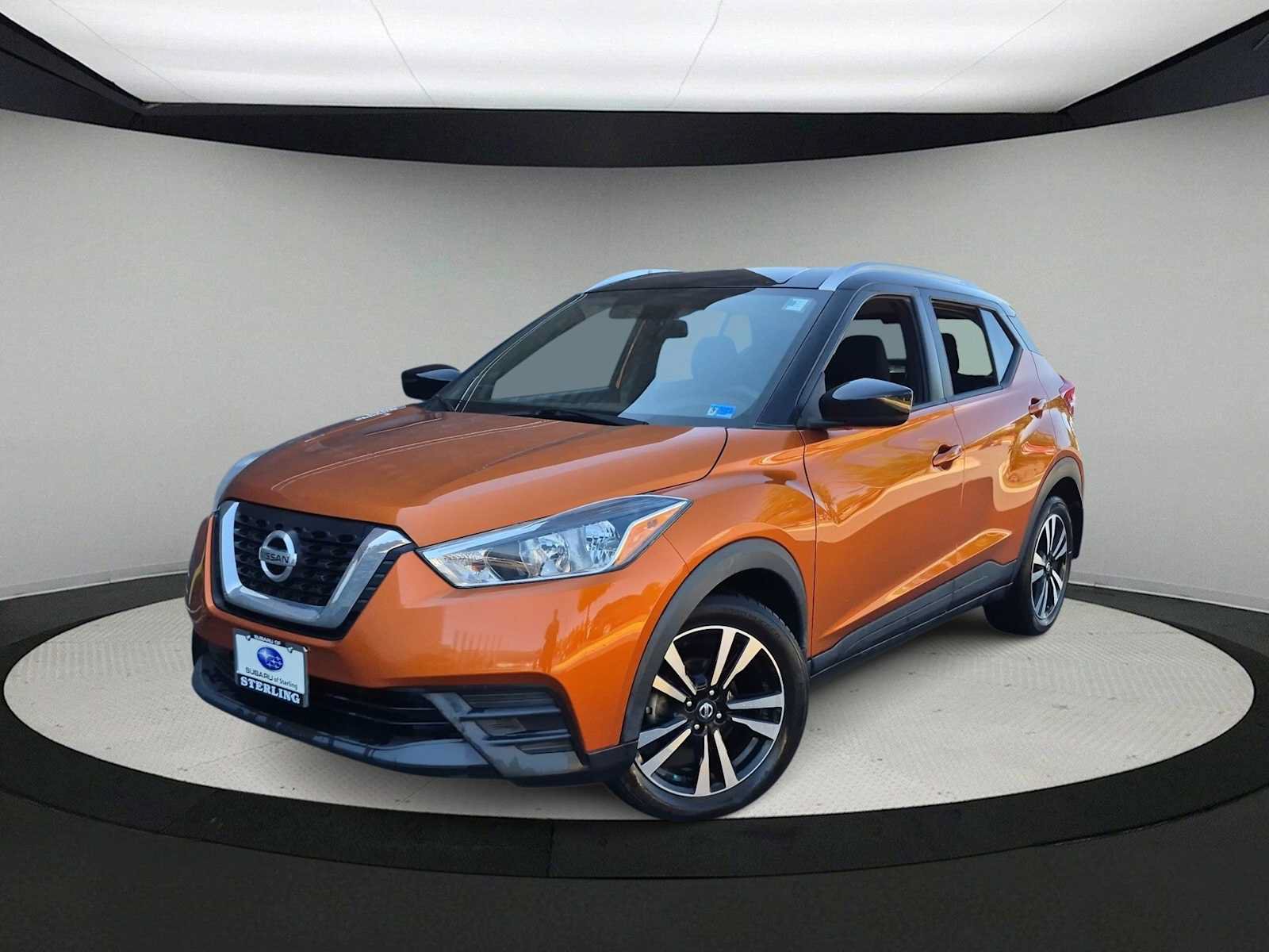 Used 2019 Nissan Kicks SV FWD image 1