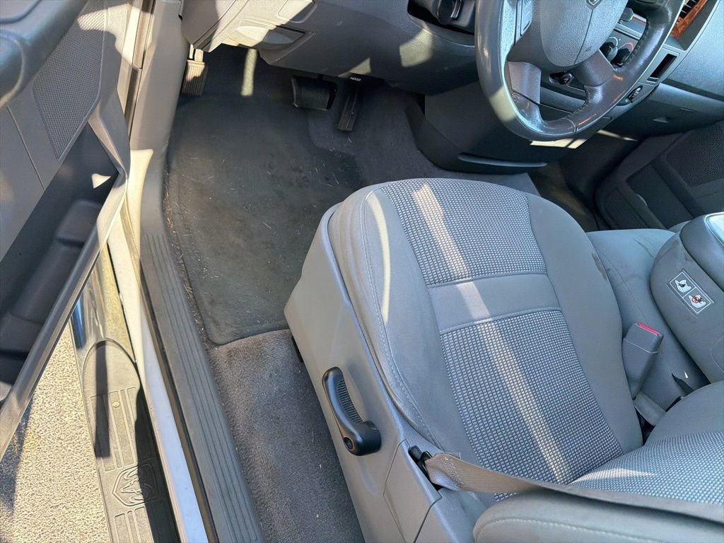 Used 2006 Dodge Ram 1500 Truck SLT image 11