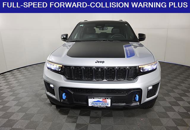Used 2024 Jeep Grand Cherokee Trailhawk w/ Luxury Tech Group III image 4