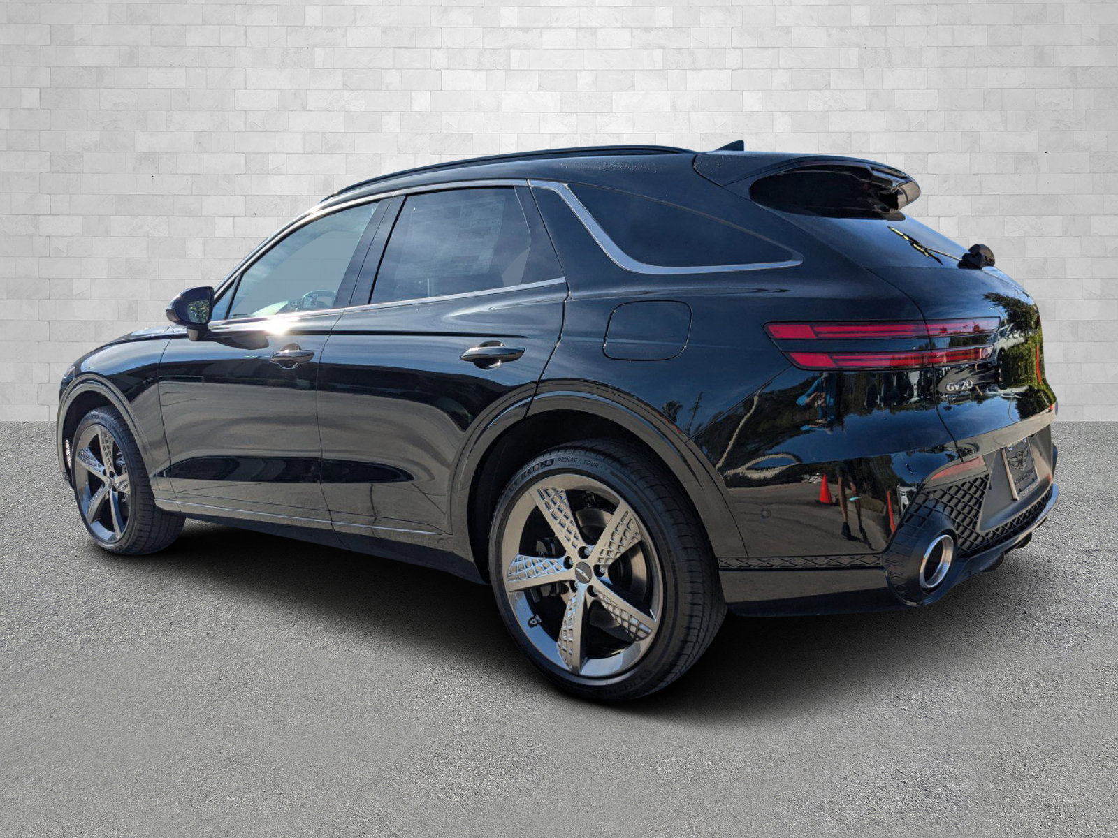 New 2025 Genesis GV70 3.5T Sport w/ Sport Prestige Package AWD/4WD image 4