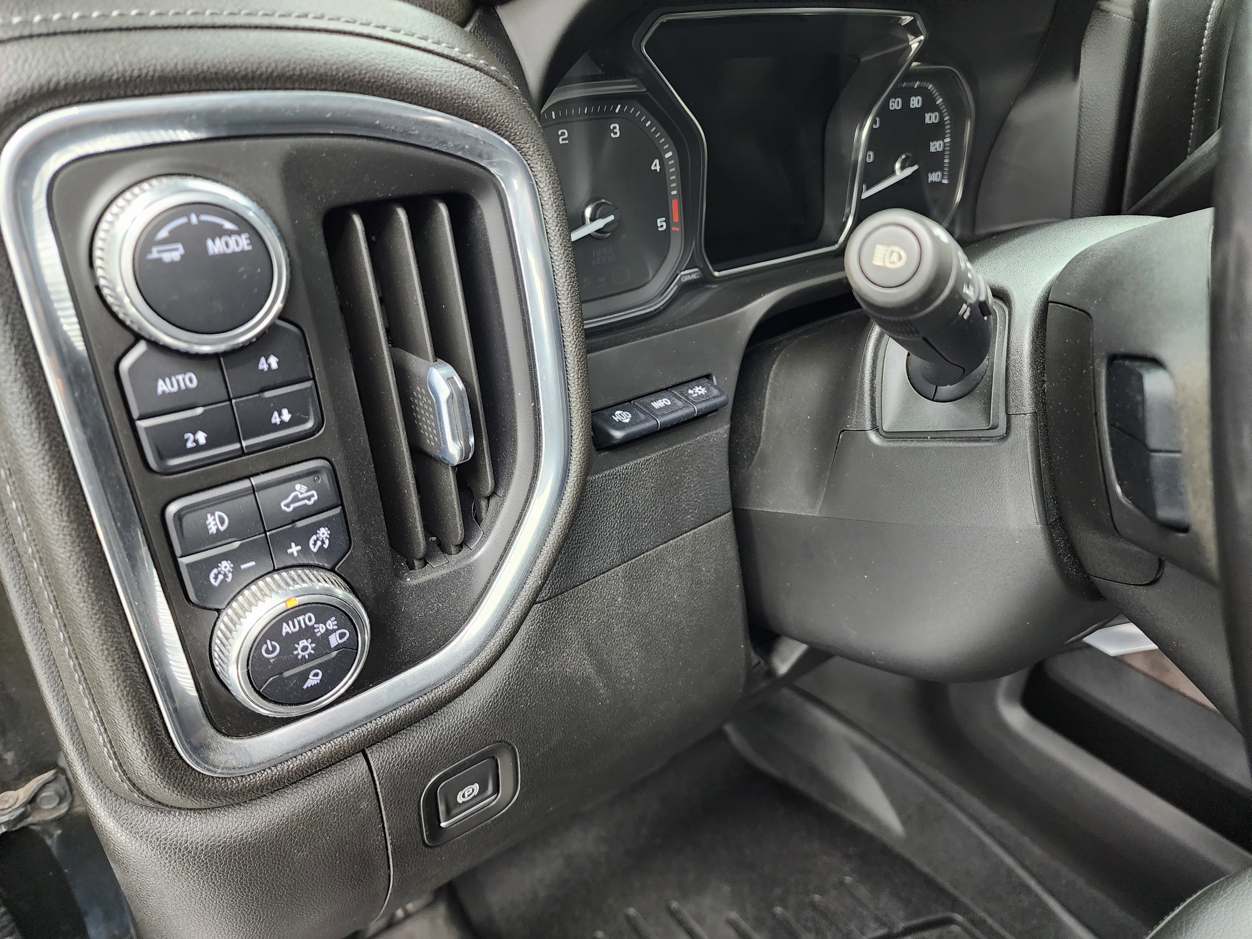 Used 2022 GMC Sierra 2500 Denali w/ Denali Ultimate Package image 49