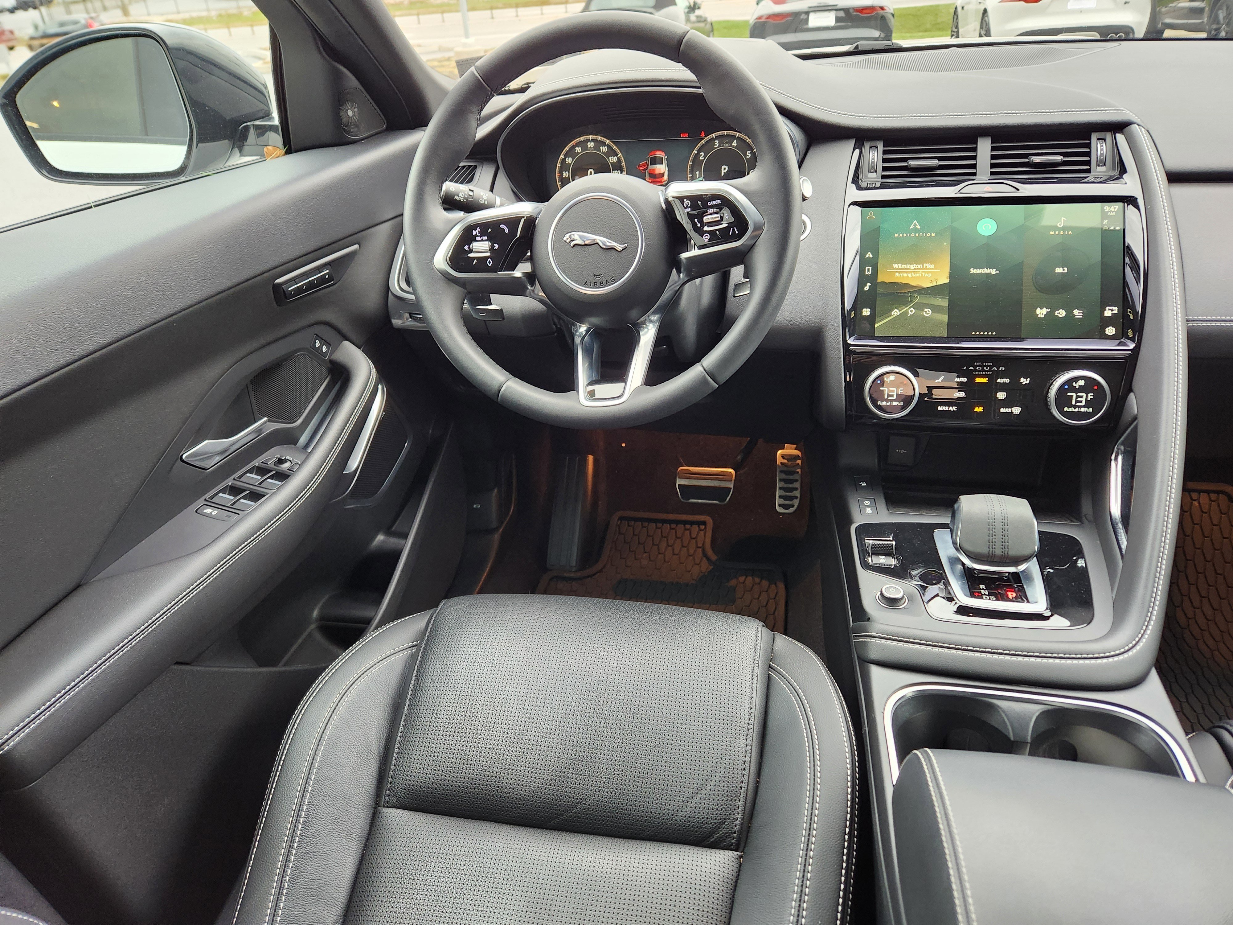 Certified 2024 Jaguar E-PACE R-Dynamic SE image 13