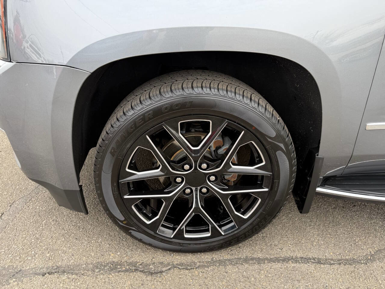 Used 2019 GMC Yukon XL SLT w/ Premium Edition AWD/4WD image 79