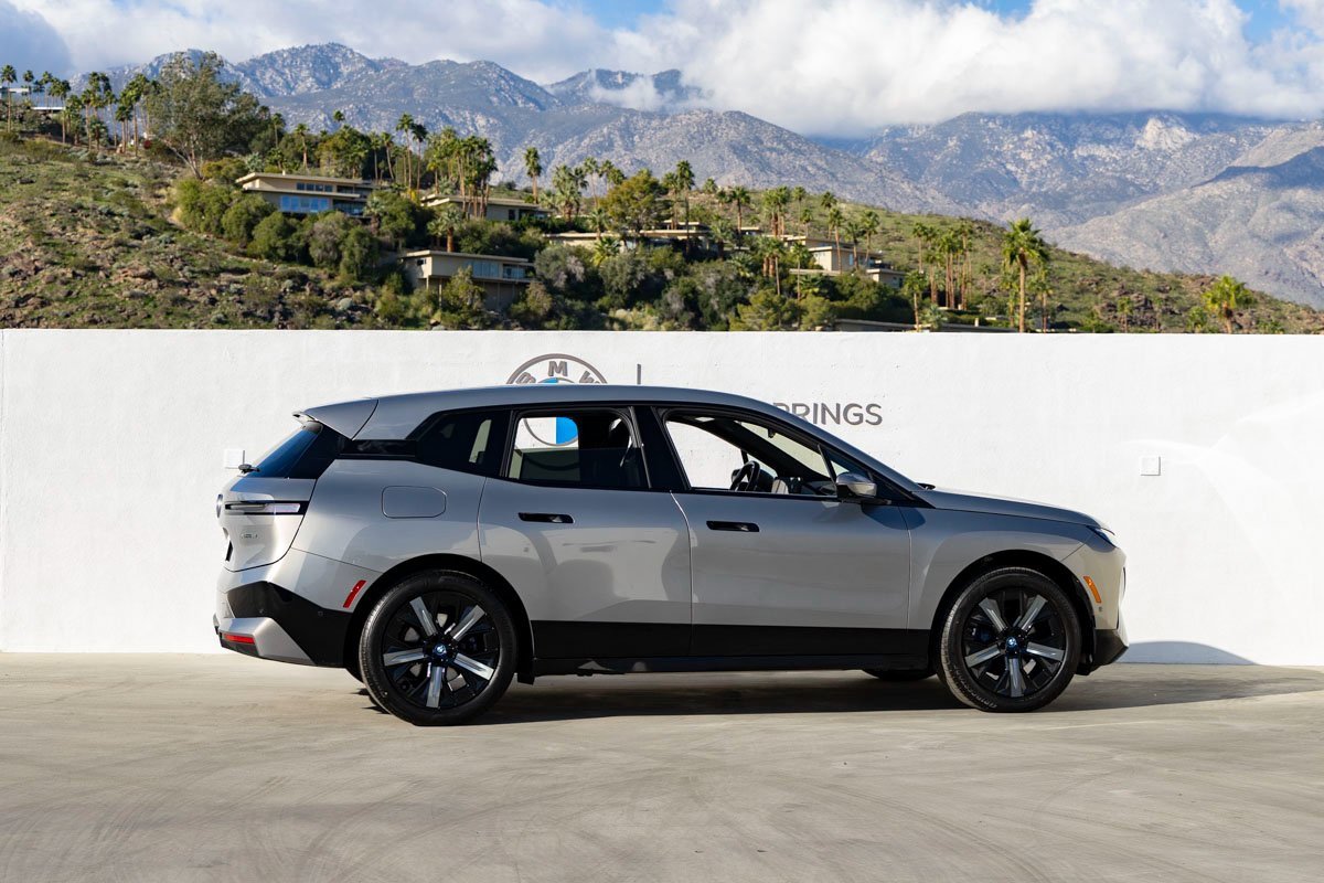 Certified 2023 BMW iX xDrive50 w/ Premium Package image 5