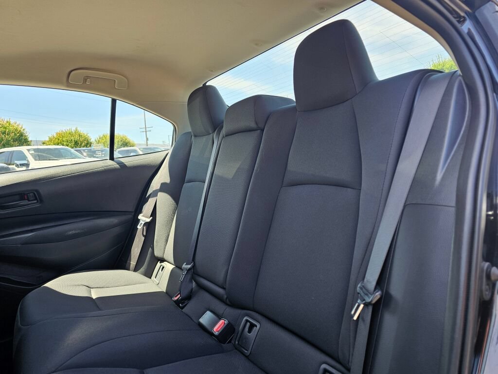 Used 2023 Toyota Corolla LE FWD image 10