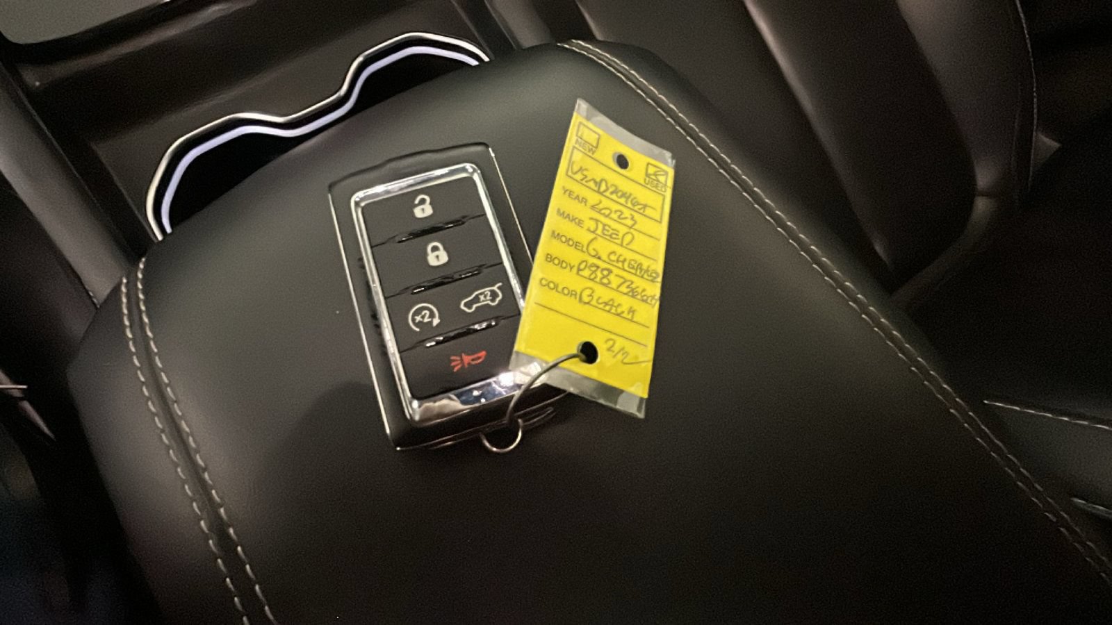 Used 2023 Jeep Grand Cherokee L Limited AWD/4WD image 26