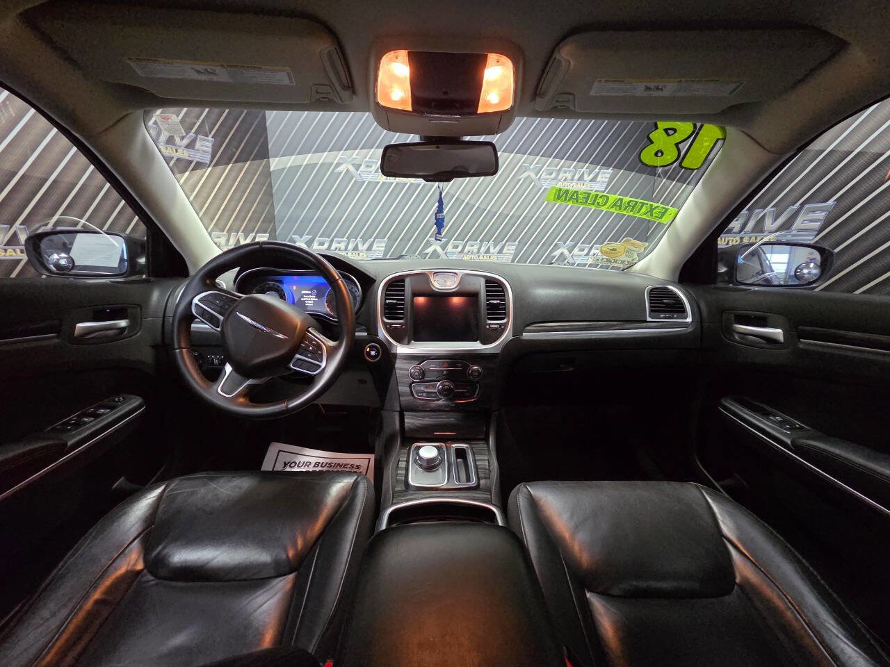 Used 2018 Chrysler 300 Touring L AWD/4WD image 21