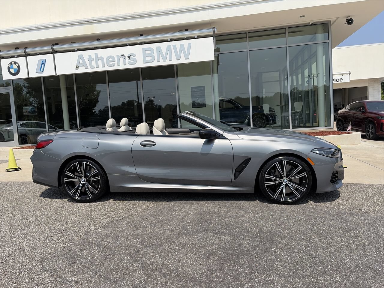 Used 2025 BMW M850i xDrive Convertible AWD/4WD image 9