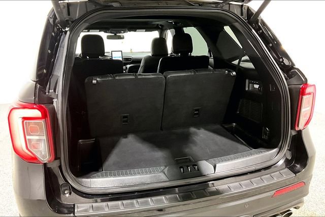 Used 2021 Ford Explorer ST w/ ST Street Pack image 40
