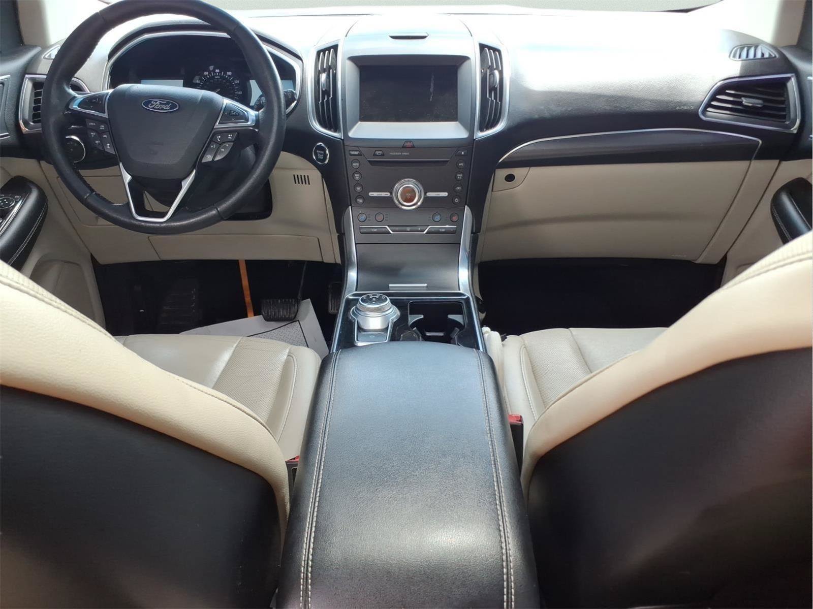 Used 2019 Ford Edge Titanium w/ Equipment Group 301A FWD image 12