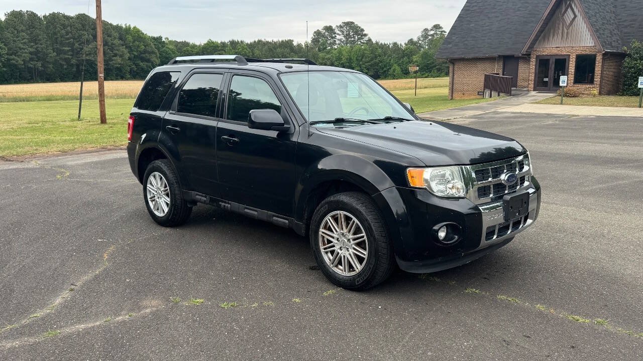 Used 2009 Ford Escape Limited AWD/4WD image 2