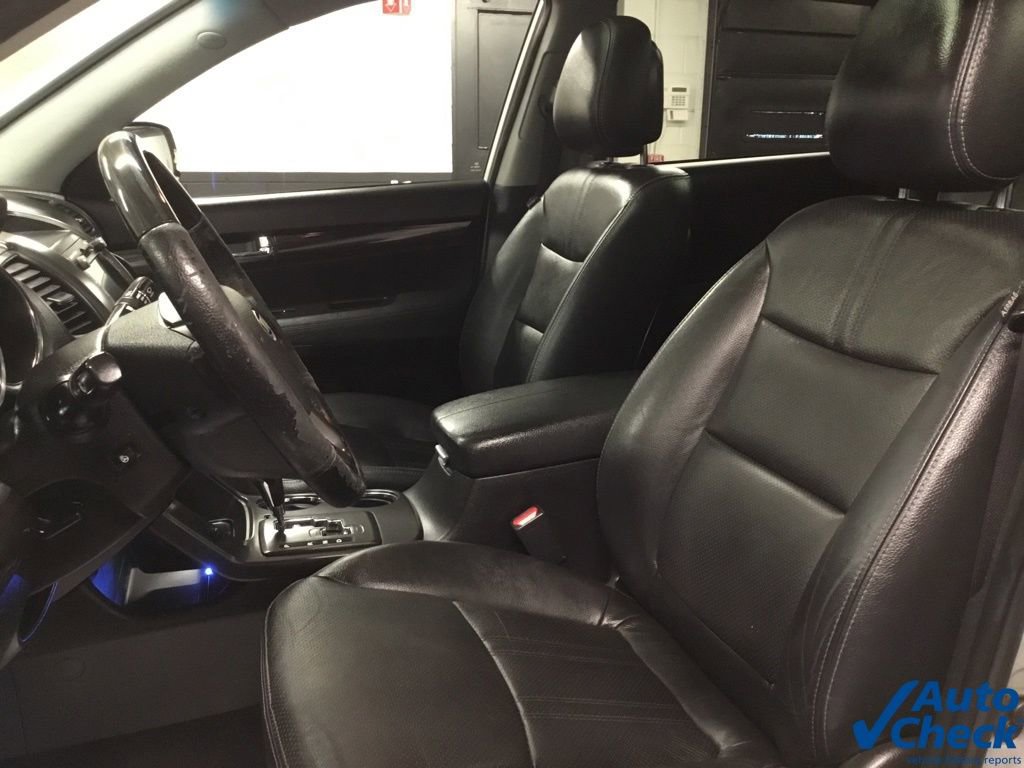 Used 2013 Kia Sorento SX w/ SX Premium Pkg image 25