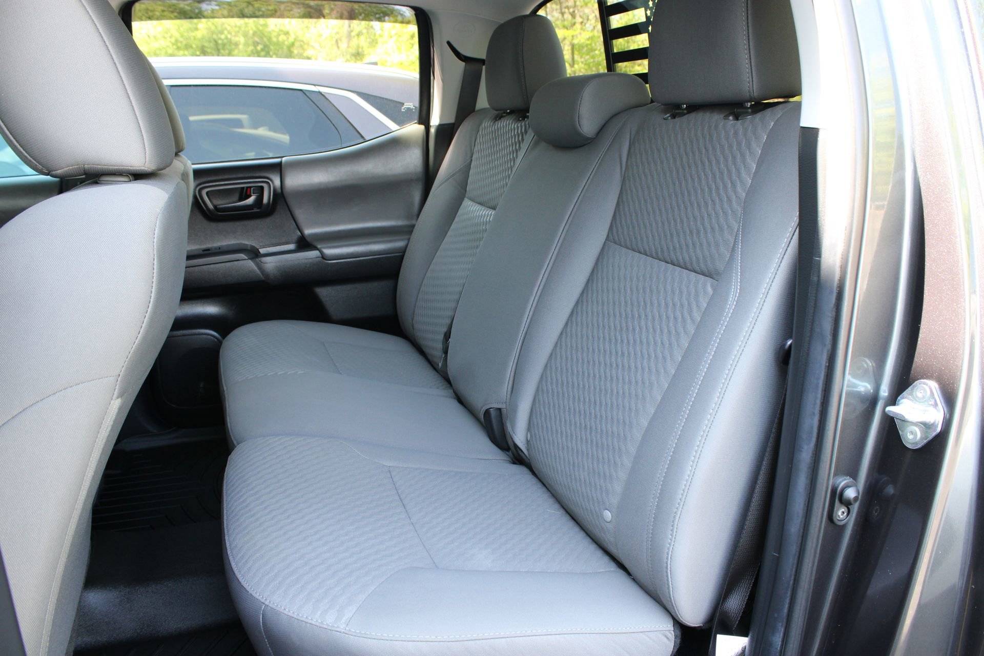 Used 2023 Toyota Tacoma SR AWD/4WD image 19