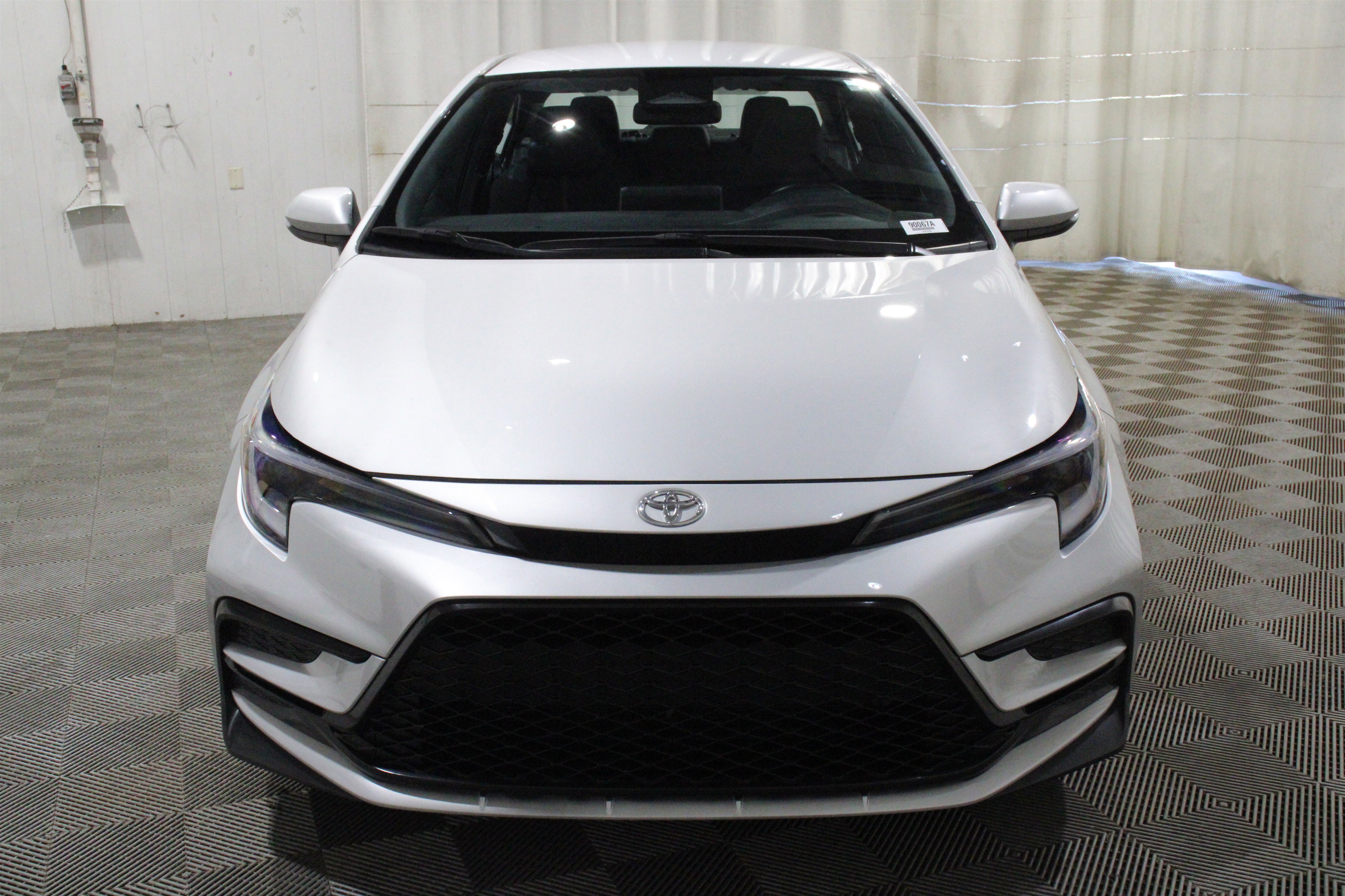 Used 2025 Toyota Corolla SE image 29