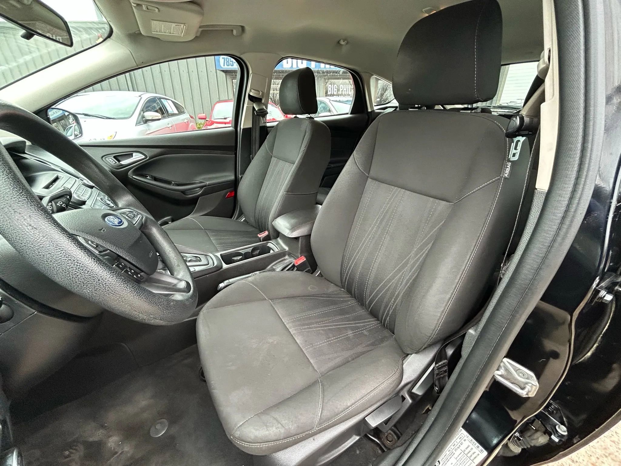 Used 2016 Ford Focus SE image 8