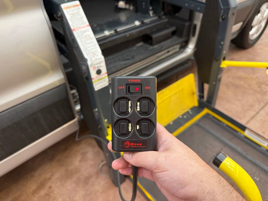 Used 2019 Ford Transit 350 XLT RWD image 17