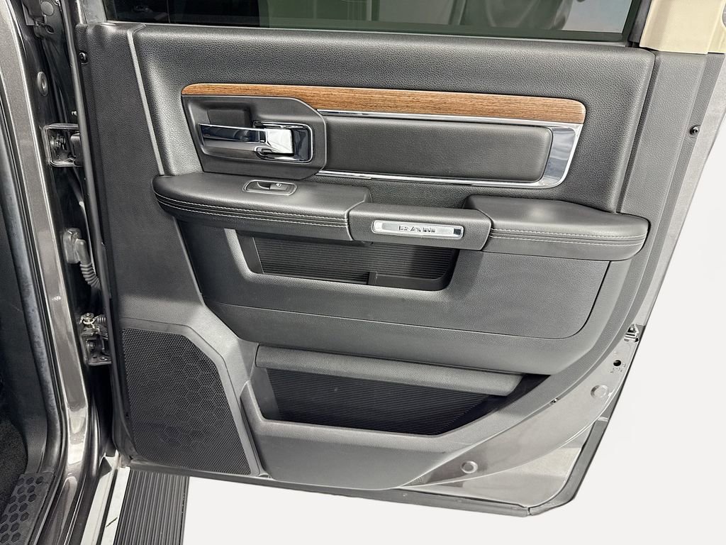 Used 2014 RAM 3500 Laramie image 26