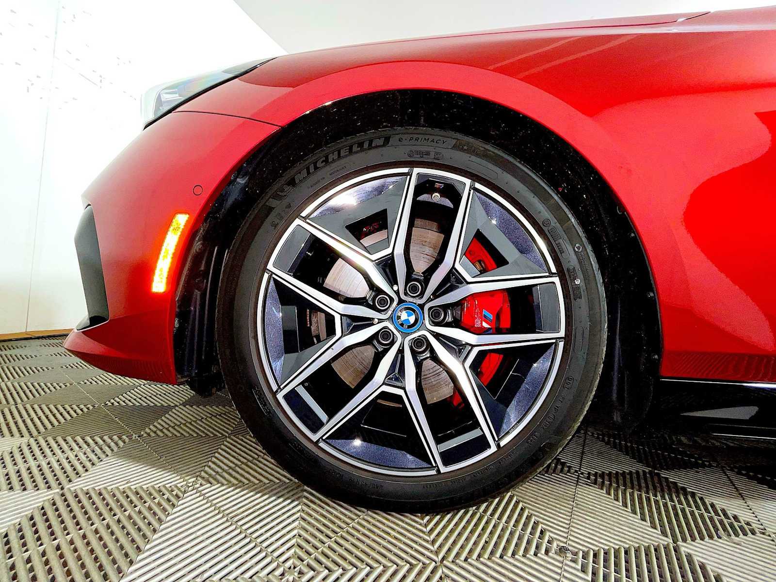 Used 2024 BMW i5 M60 w/ Premium Package image 8