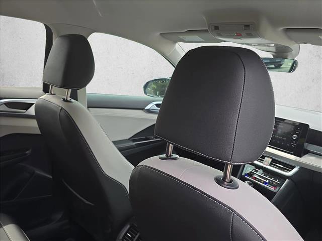 Used 2025 Volkswagen Taos SE image 20