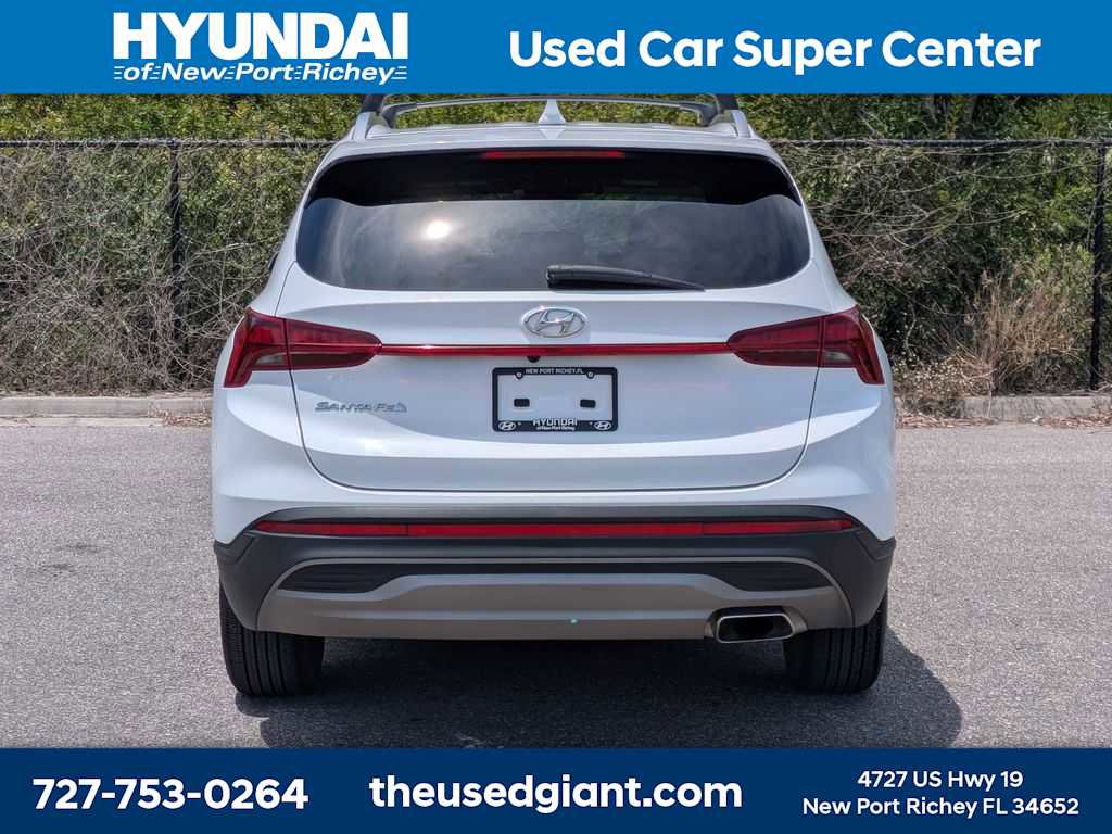 Used 2023 Hyundai Santa Fe SEL FWD image 4