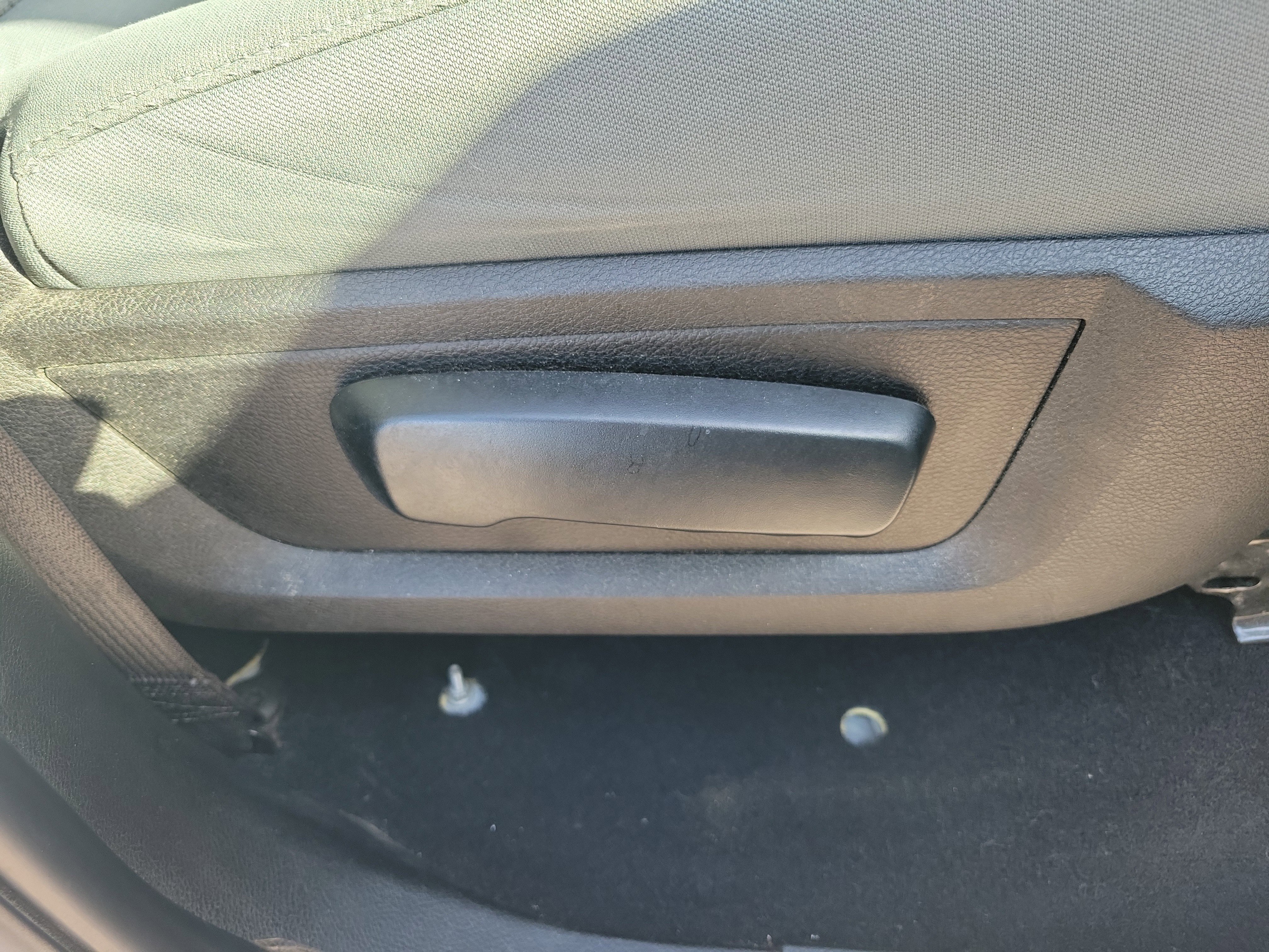 Used 2019 RAM 1500 Classic SLT image 9