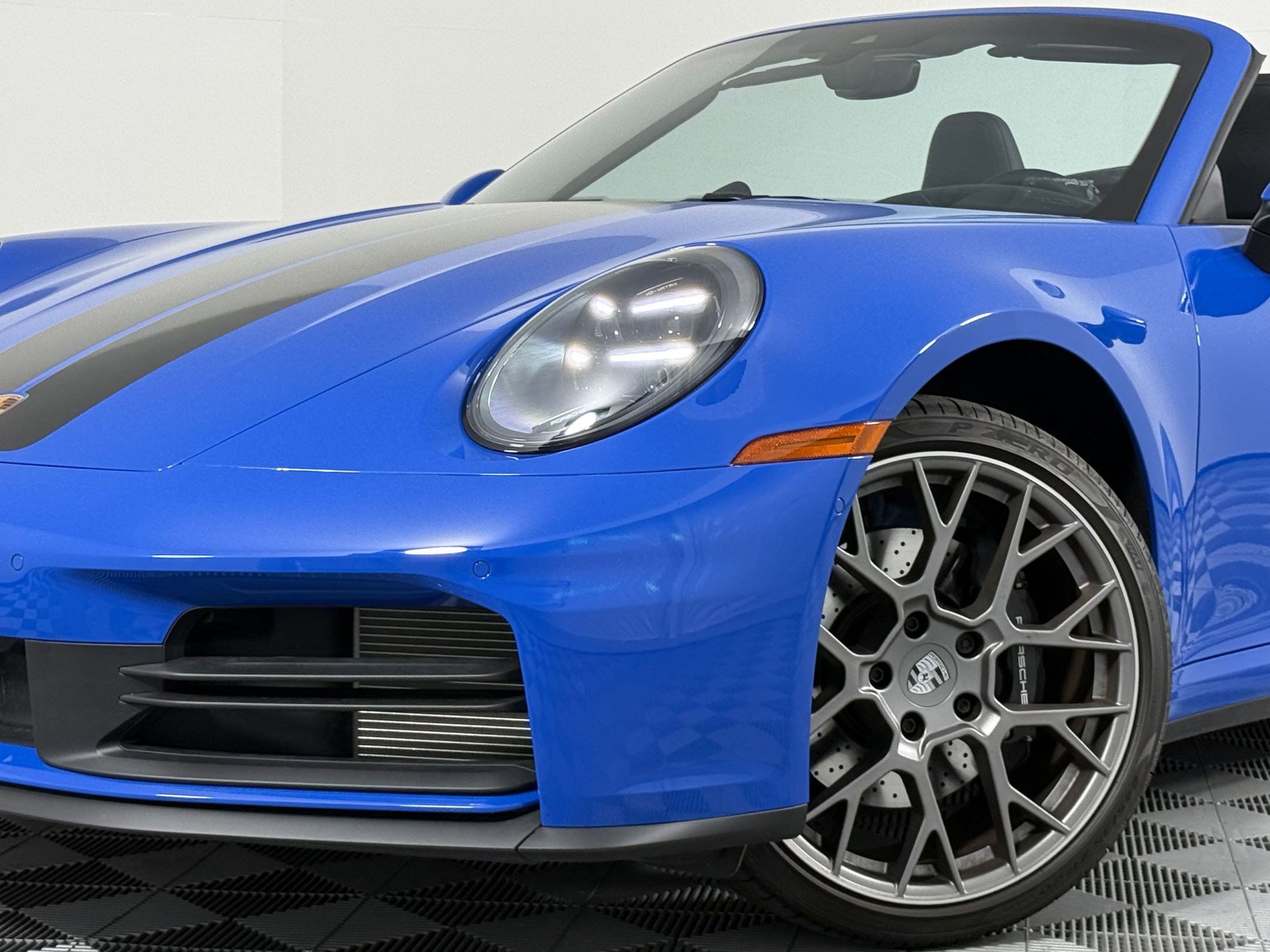 Certified 2025 Porsche 911 Carrera image 11