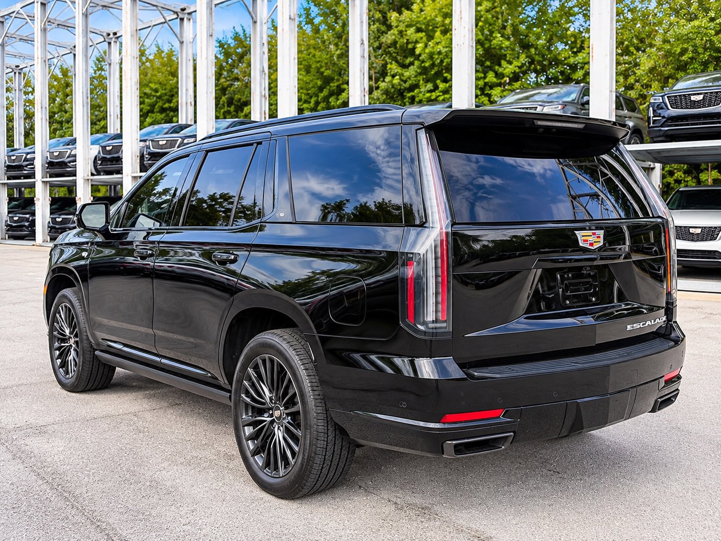 Used 2026 Cadillac Escalade Platinum Sport AWD/4WD image 3