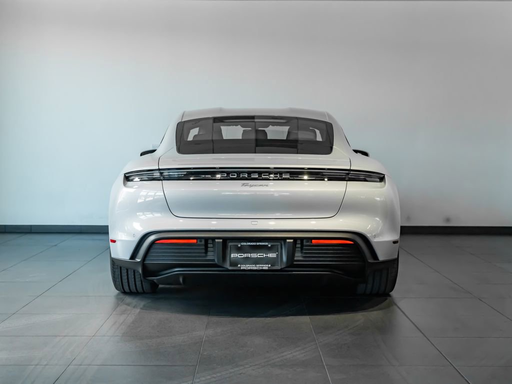 New 2026 Porsche Taycan image 6