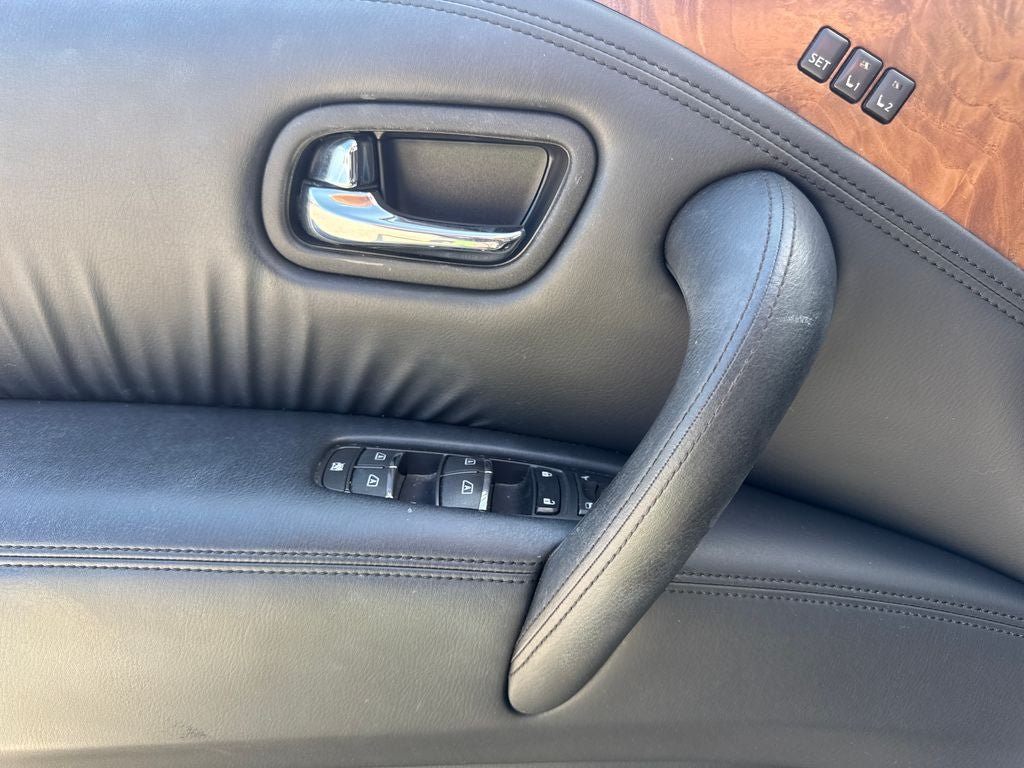 Used 2023 Nissan Armada SL w/ Captain's Chairs Package AWD/4WD image 16