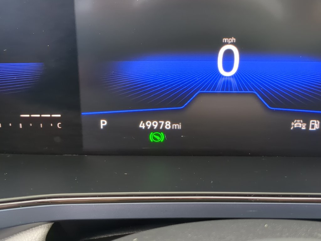Certified 2022 Volkswagen Taos SE FWD image 31