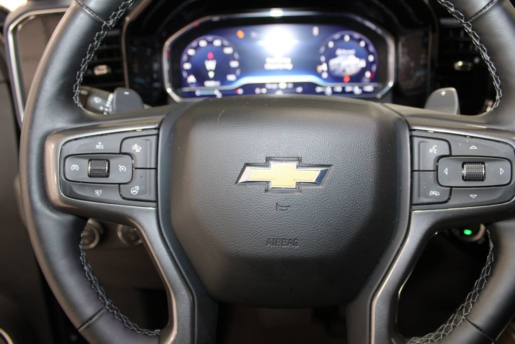 Used 2025 Chevrolet Silverado 1500 High Country AWD/4WD image 38