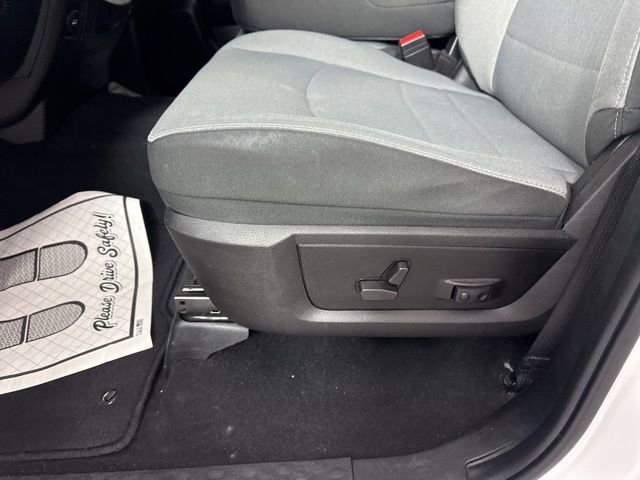 Used 2022 RAM 1500 Classic SLT w/ Electronics Convenience Group image 24