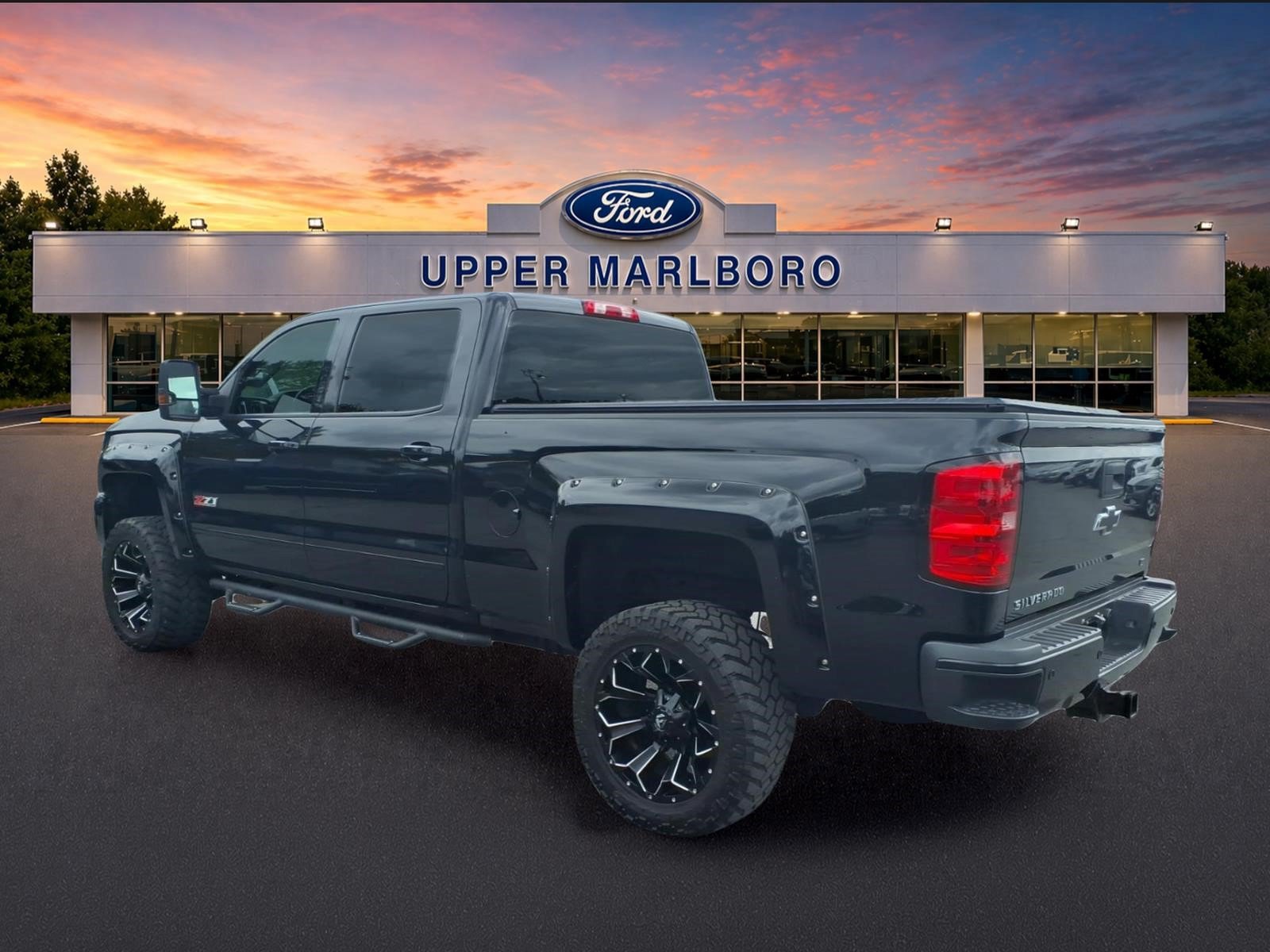 Used 2016 Chevrolet Silverado 2500 LT w/ Midnight Edition AWD/4WD image 6