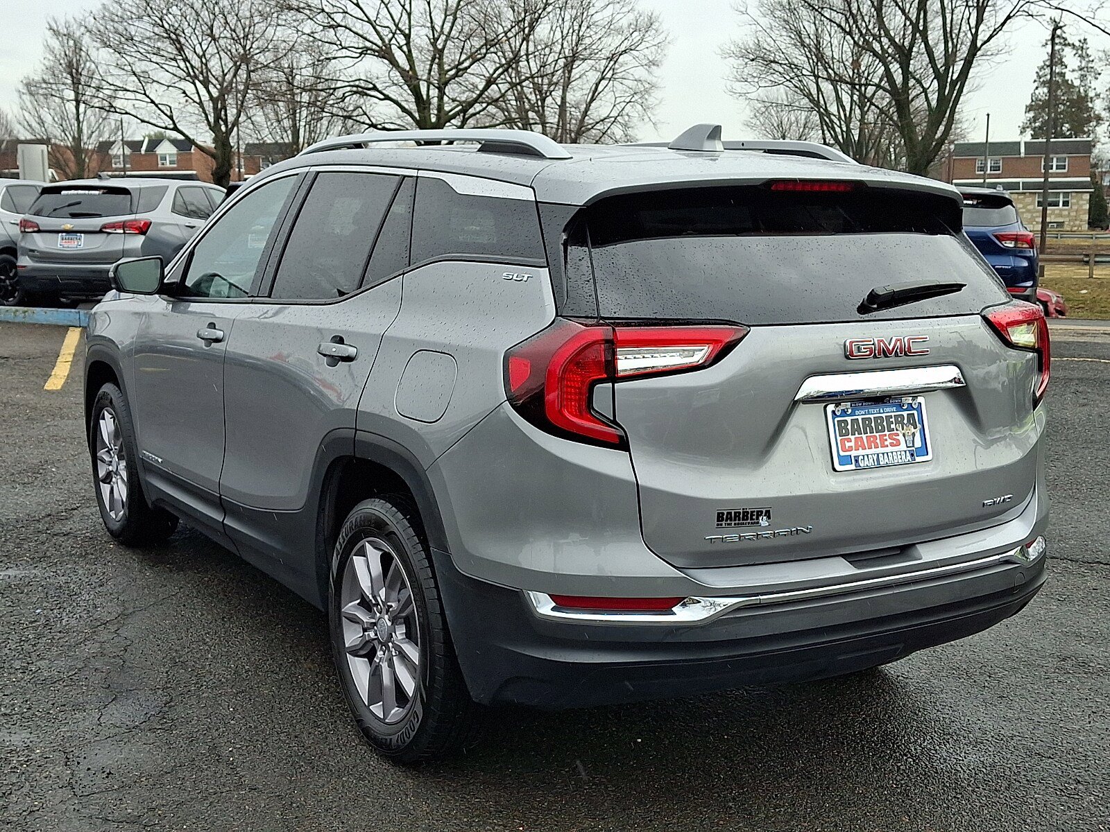 Used 2024 GMC Terrain SLT image 4
