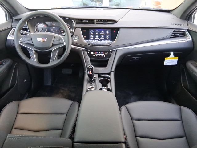 New 2026 Cadillac XT5 Luxury w/ LPO, Premium Carpet Package image 9