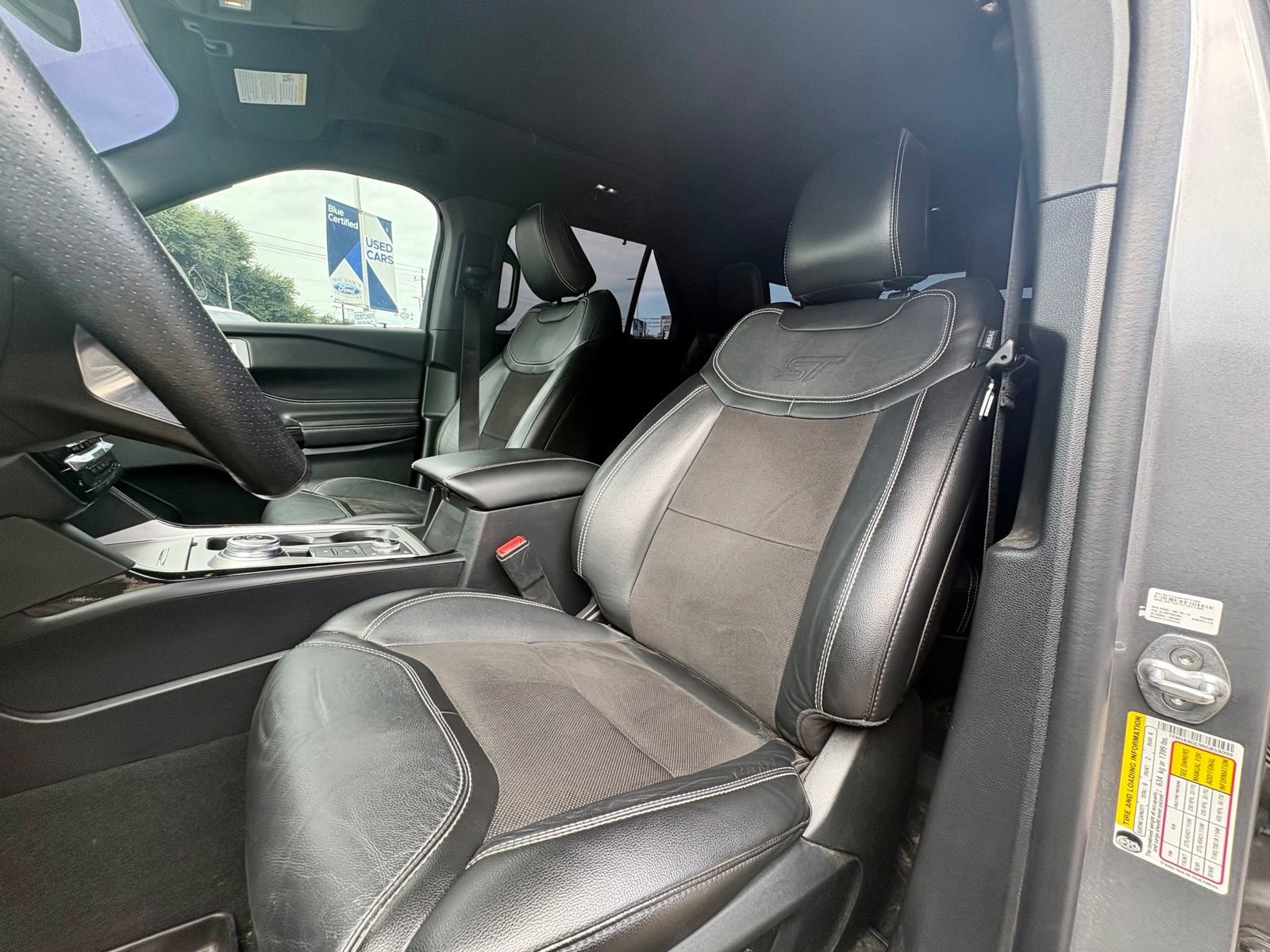 Used 2022 Ford Explorer ST w/ ST High-Performance Pack AWD/4WD image 14