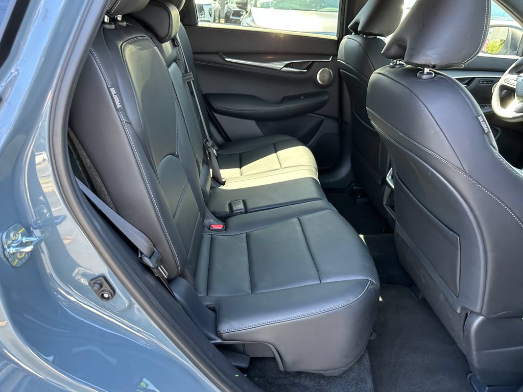 Used 2025 INFINITI QX55 Essential AWD/4WD image 18