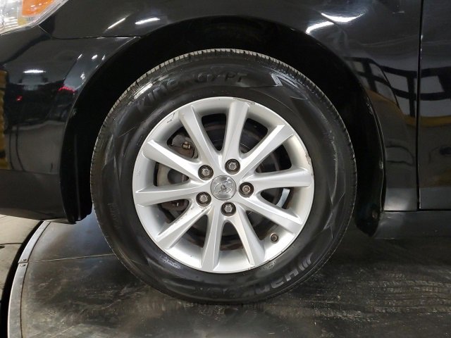 Used 2011 Toyota Camry XLE w/ SE/XLE Extra-Value Pkg image 30