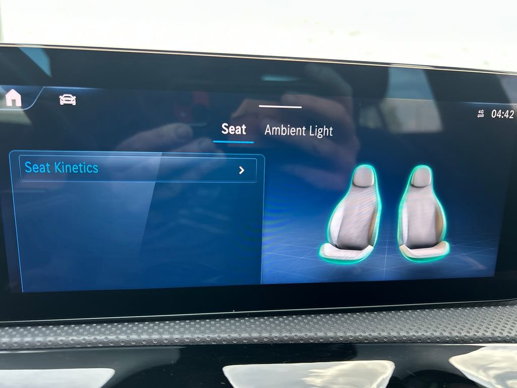 Used 2025 Mercedes-Benz CLA 250 image 23