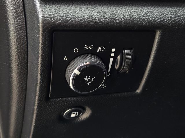 Used 2020 Jeep Grand Cherokee Altitude RWD image 20