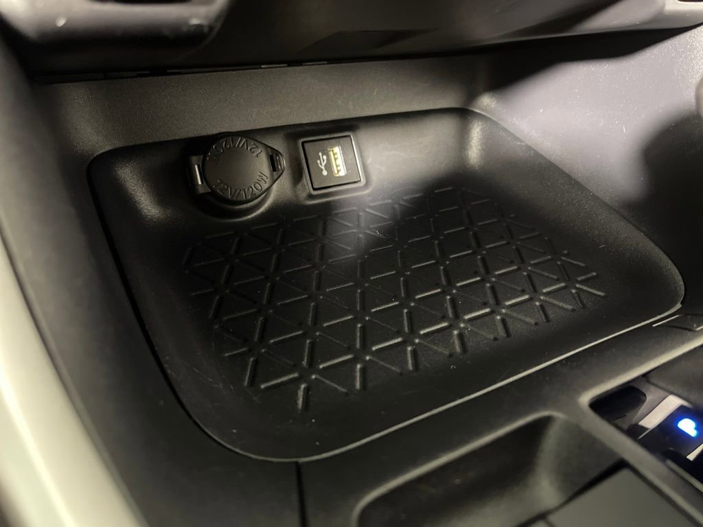 Certified 2025 Toyota RAV4 LE image 30