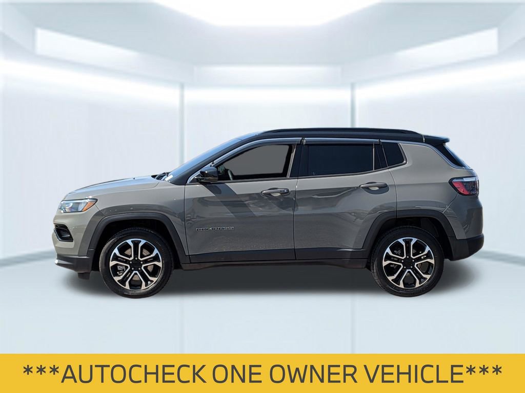 Used 2023 Jeep Compass Limited AWD/4WD image 2