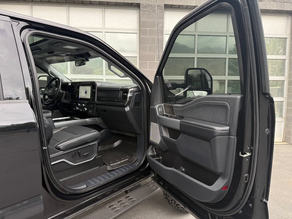 Used 2023 Ford F350 Lariat w/ Lariat Ultimate Package AWD/4WD image 46
