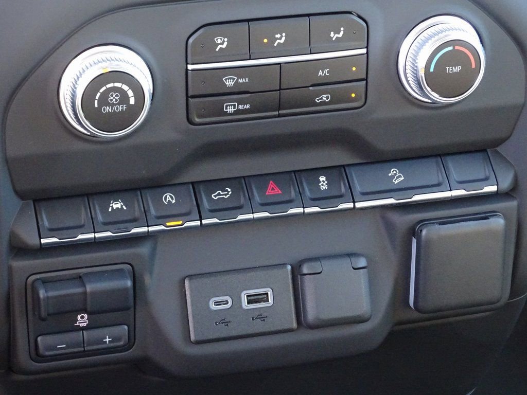 Used 2025 GMC Sierra 1500 Pro w/ Graphite Edition image 21