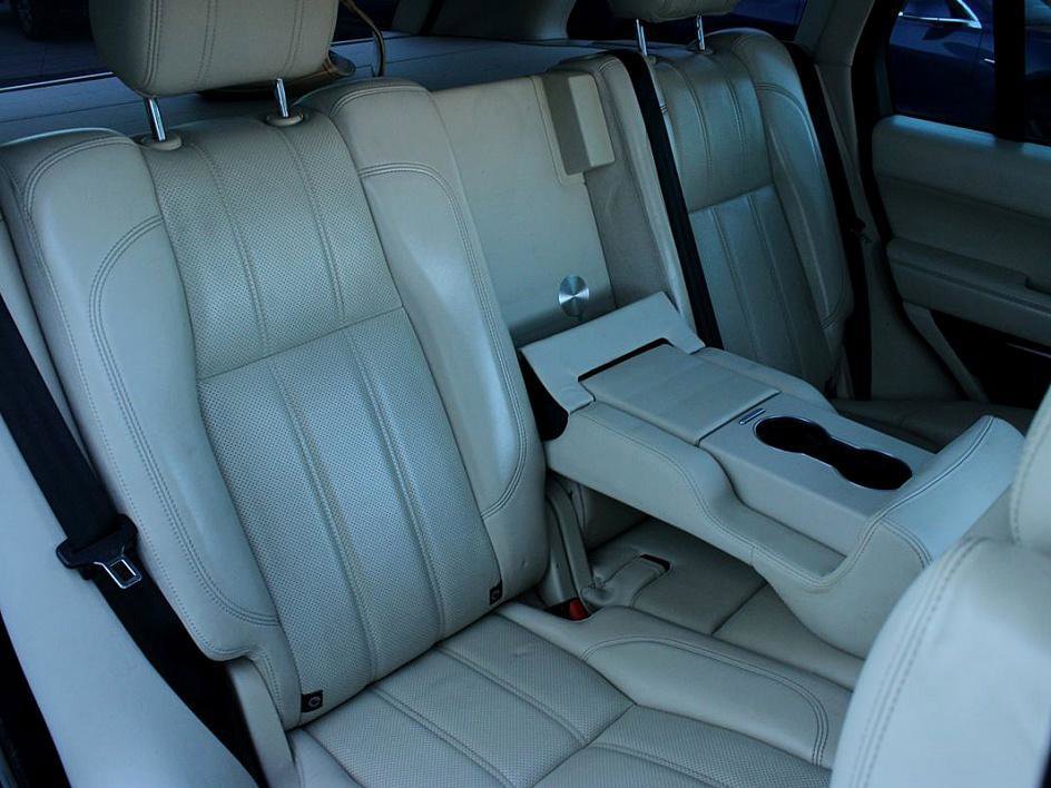 Used 2015 Land Rover Range Rover Supercharged image 18