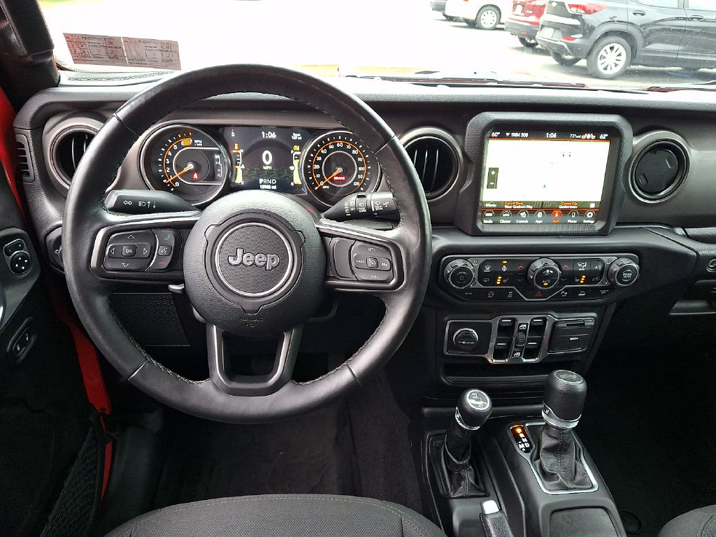 Used 2022 Jeep Wrangler Unlimited Sport AWD/4WD image 2