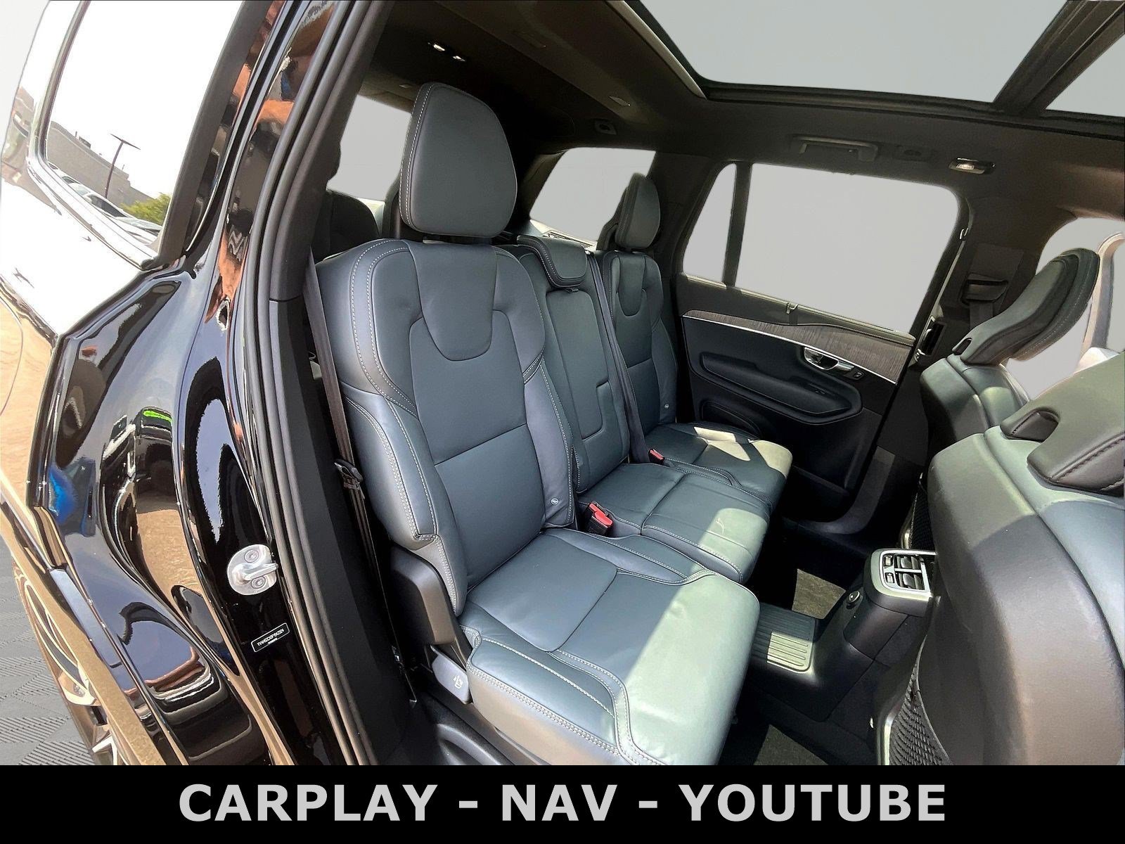 Used 2023 Volvo XC90 T8 Ultimate AWD/4WD image 25
