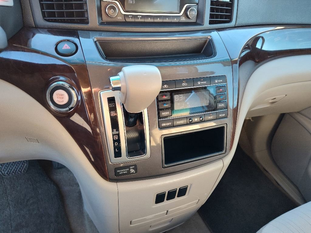 Used 2016 Nissan Quest SV image 20