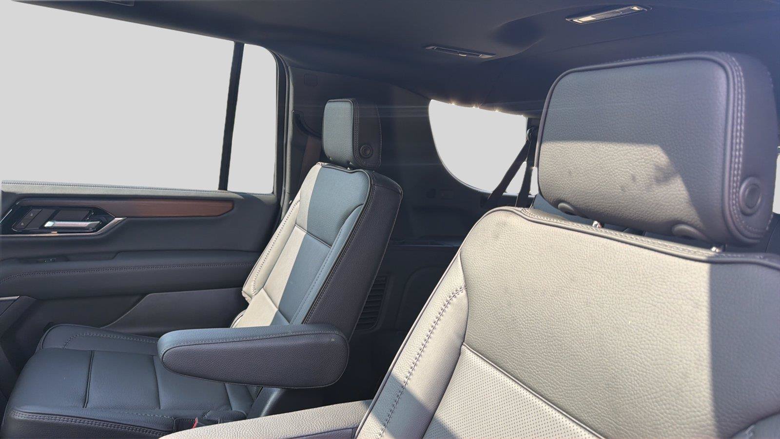 New 2026 GMC Yukon XL Denali w/ Denali Reserve Package AWD/4WD image 22