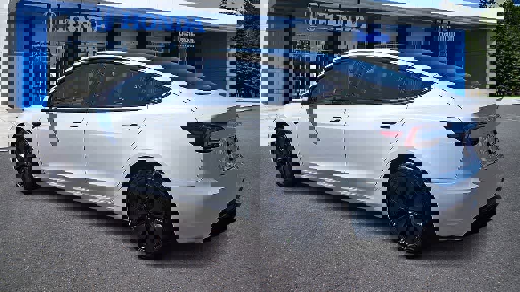 Used 2025 Tesla Model 3 Long Range image 6